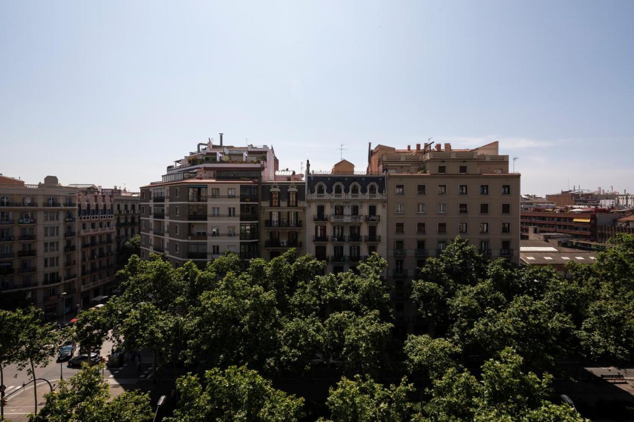 Chic Gran Via Apartment Barcelona Bagian luar foto